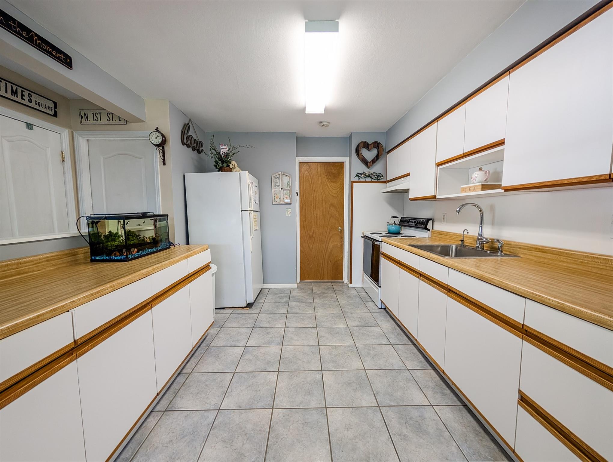 40 E Belmont Street, Bay Shore, New York image 21