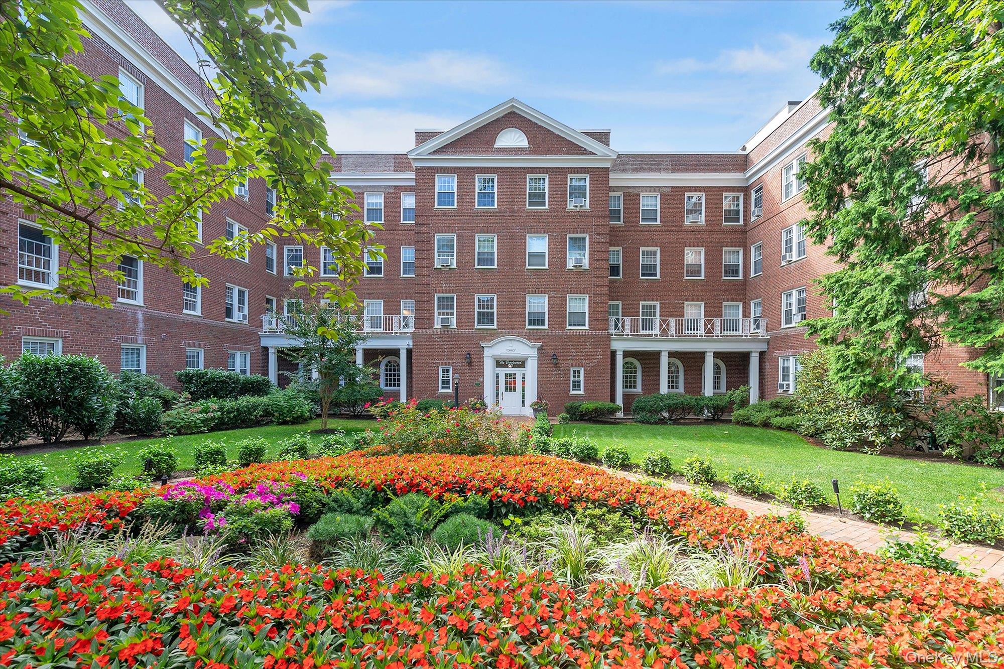 90 Knightsbridge Road 1N