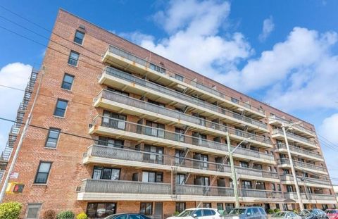 Photo of 2121 Shore Parkway #5C, Brooklyn, NY 11214 (MLS # 928542) Photo of 2121 Shore Parkway #5C, Brooklyn, NY 11214 (MLS # 928542)