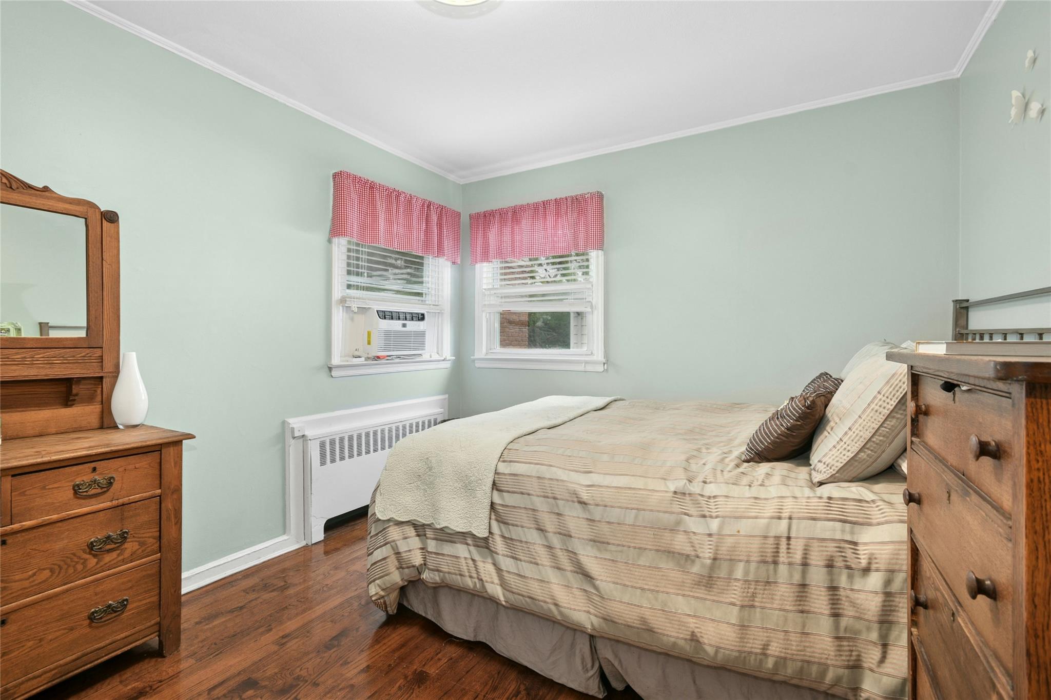 53 Muirfield Road, Rockville Centre, New York image 17