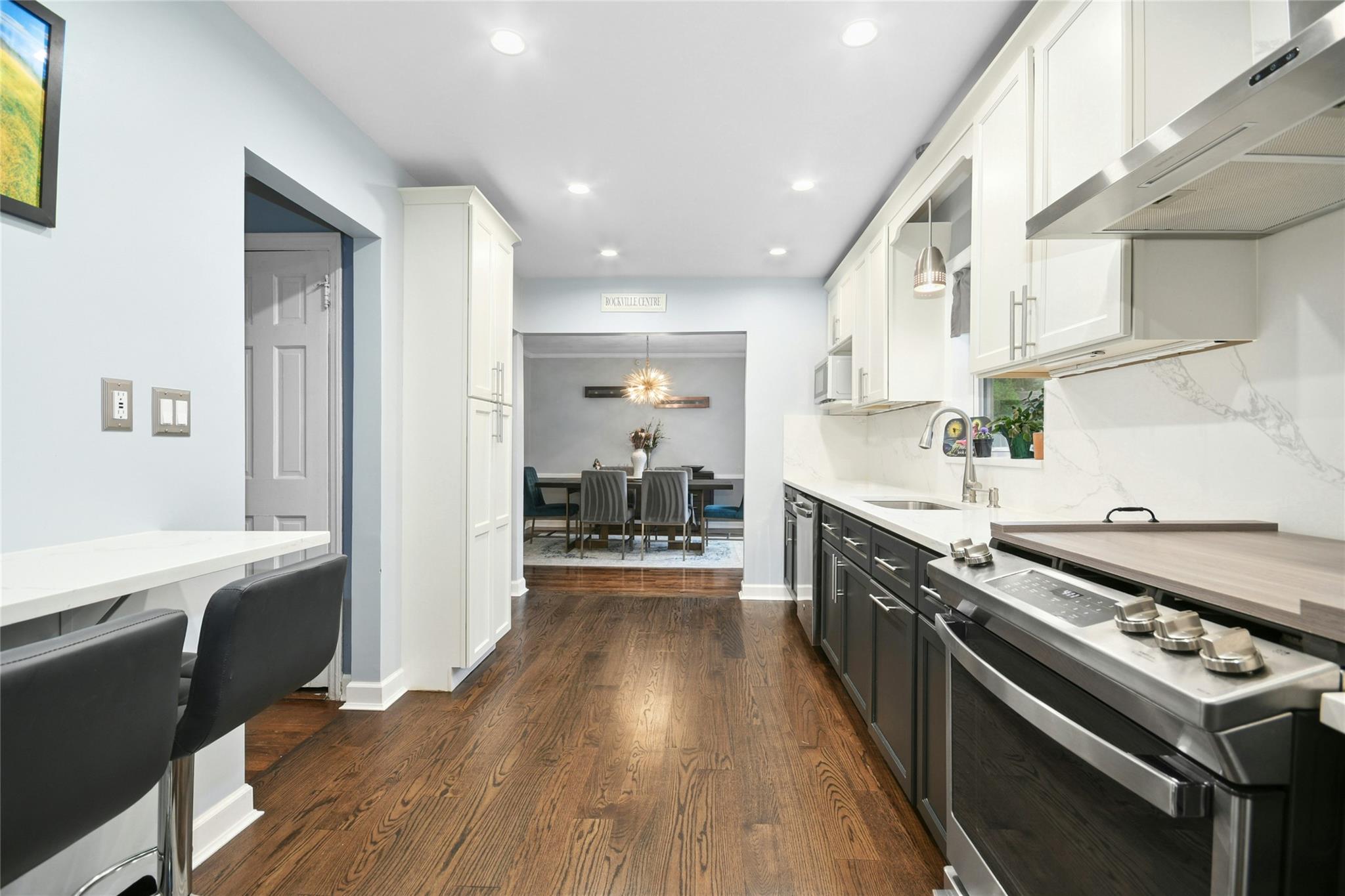 53 Muirfield Road, Rockville Centre, New York image 9