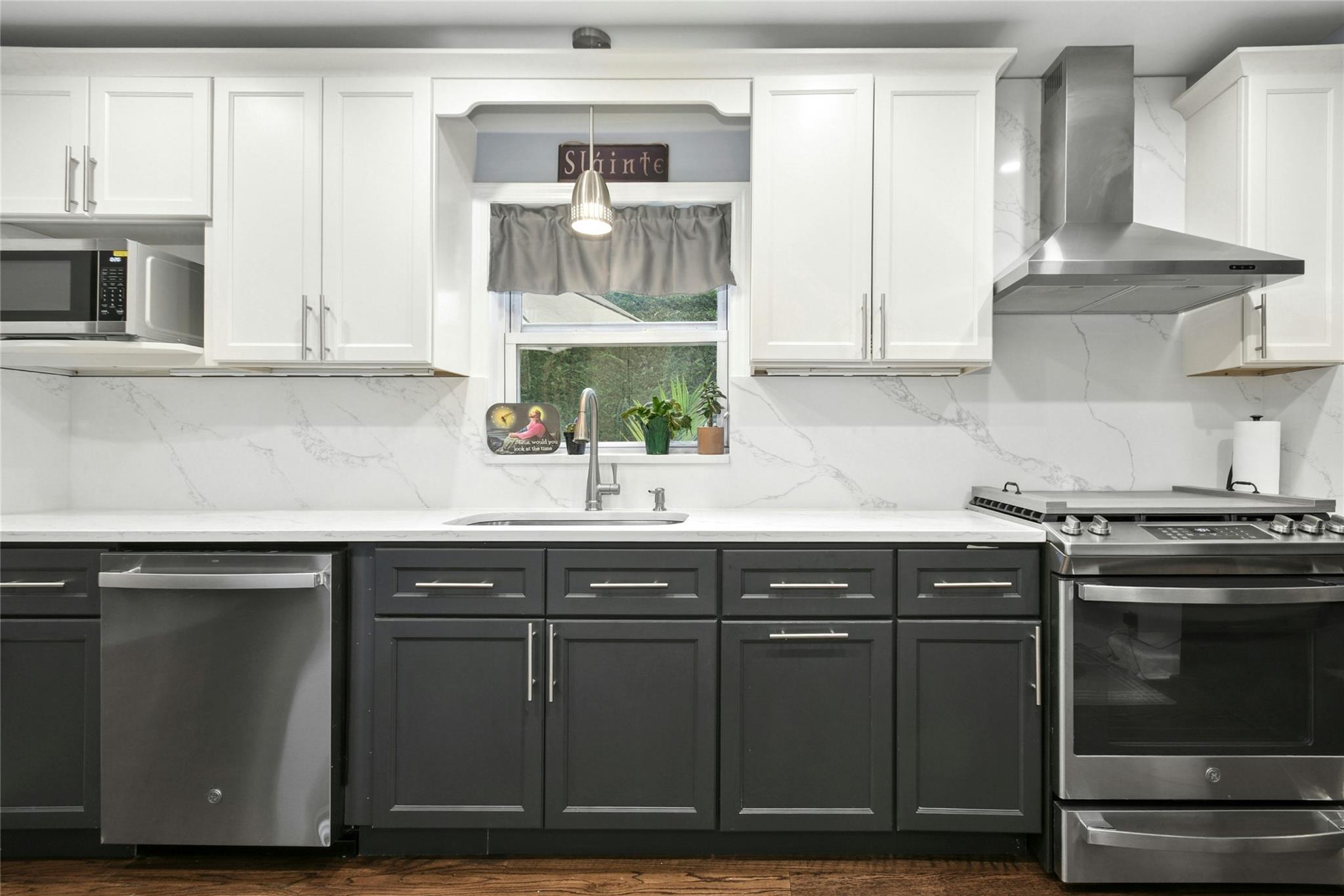 53 Muirfield Road, Rockville Centre, New York image 8
