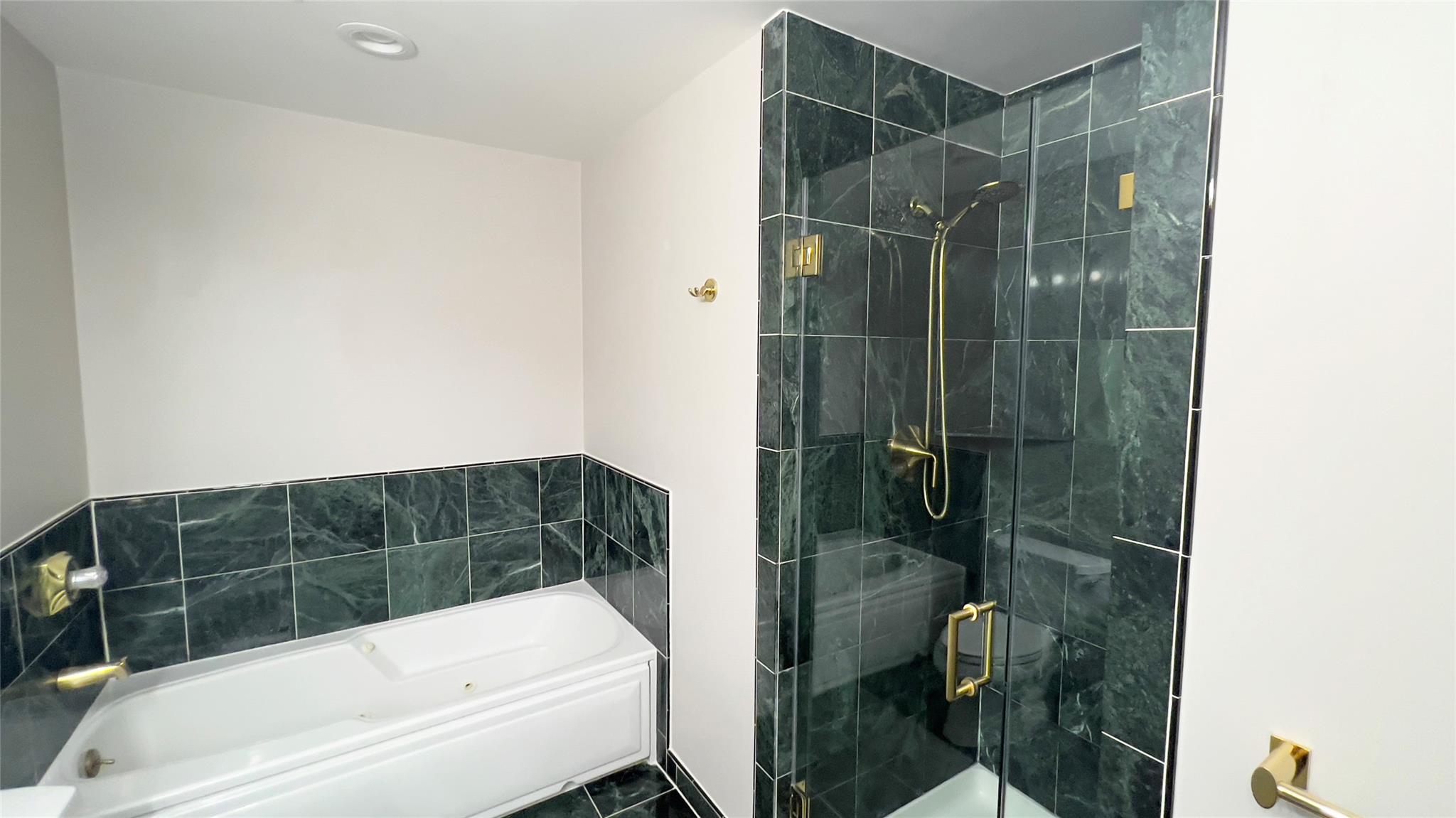11 Pond View Lane, Ossining, New York image 18