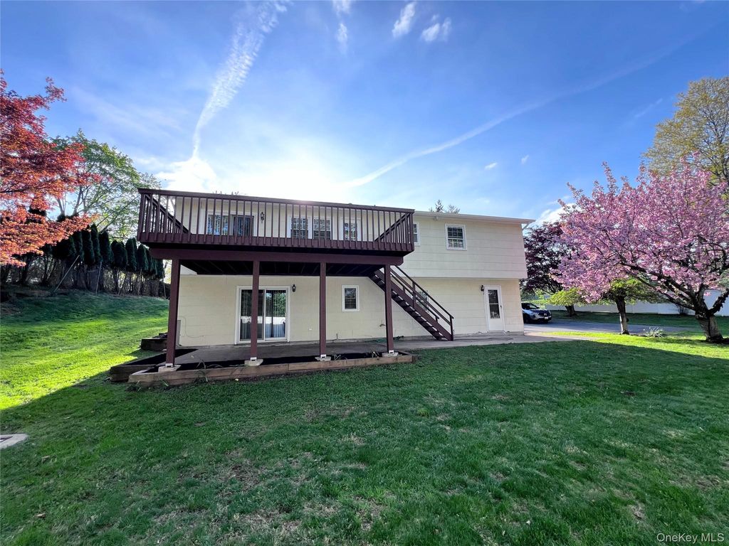 Photo of 1 Muir Lane, New City, NY 10956 (MLS # 984070)