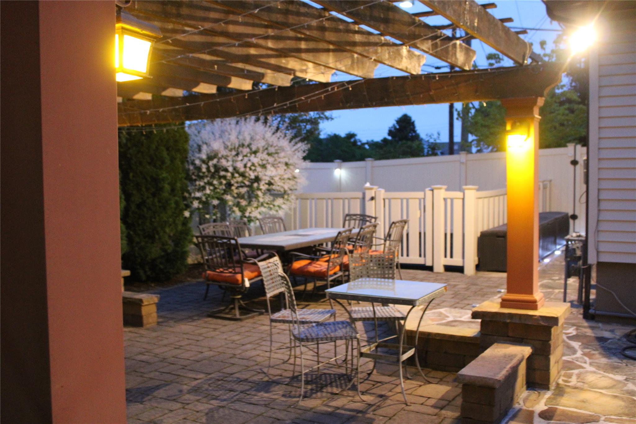 2 Burnett Avenue, Bay Shore, New York image 28