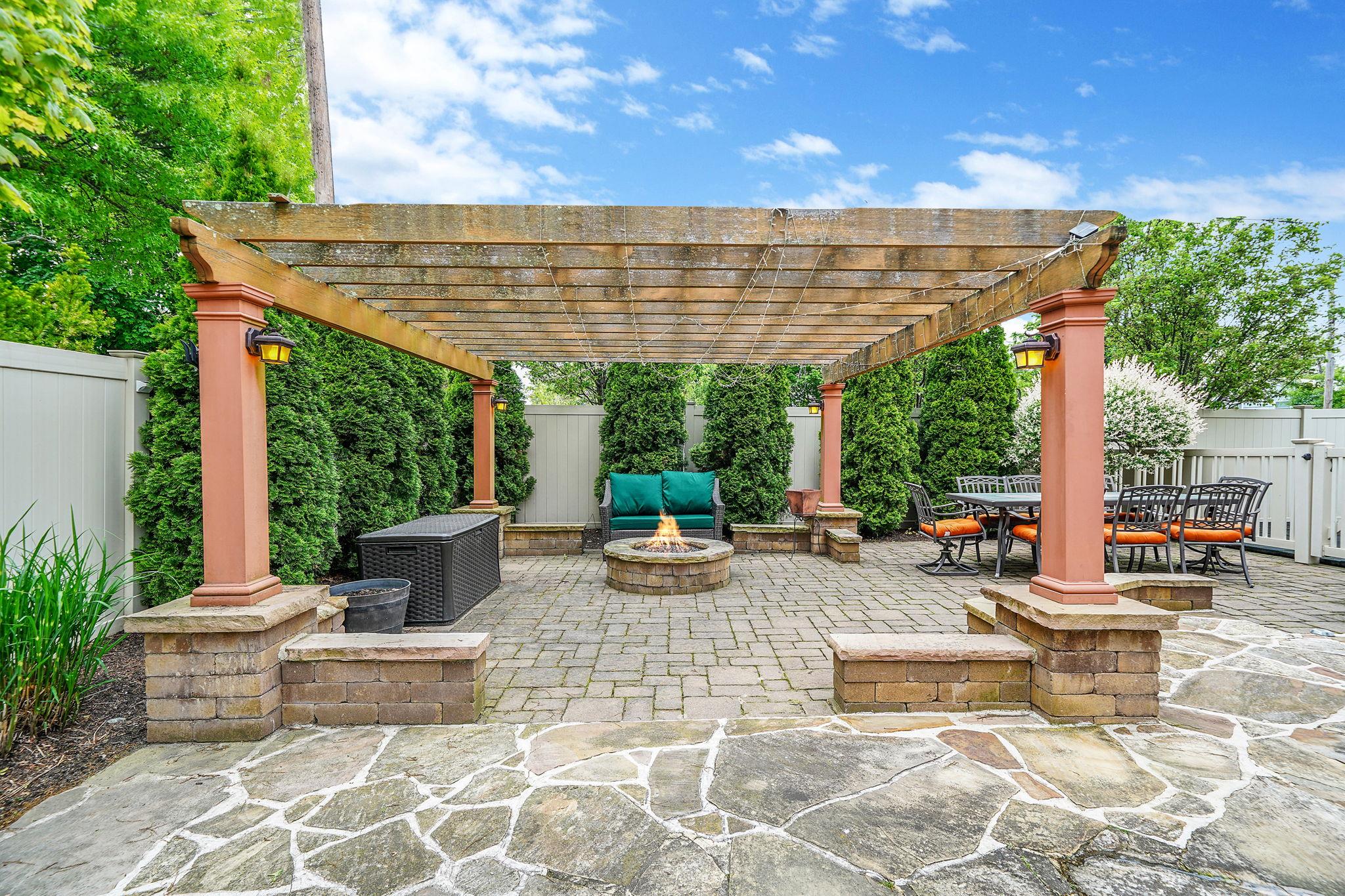 2 Burnett Avenue, Bay Shore, New York image 21