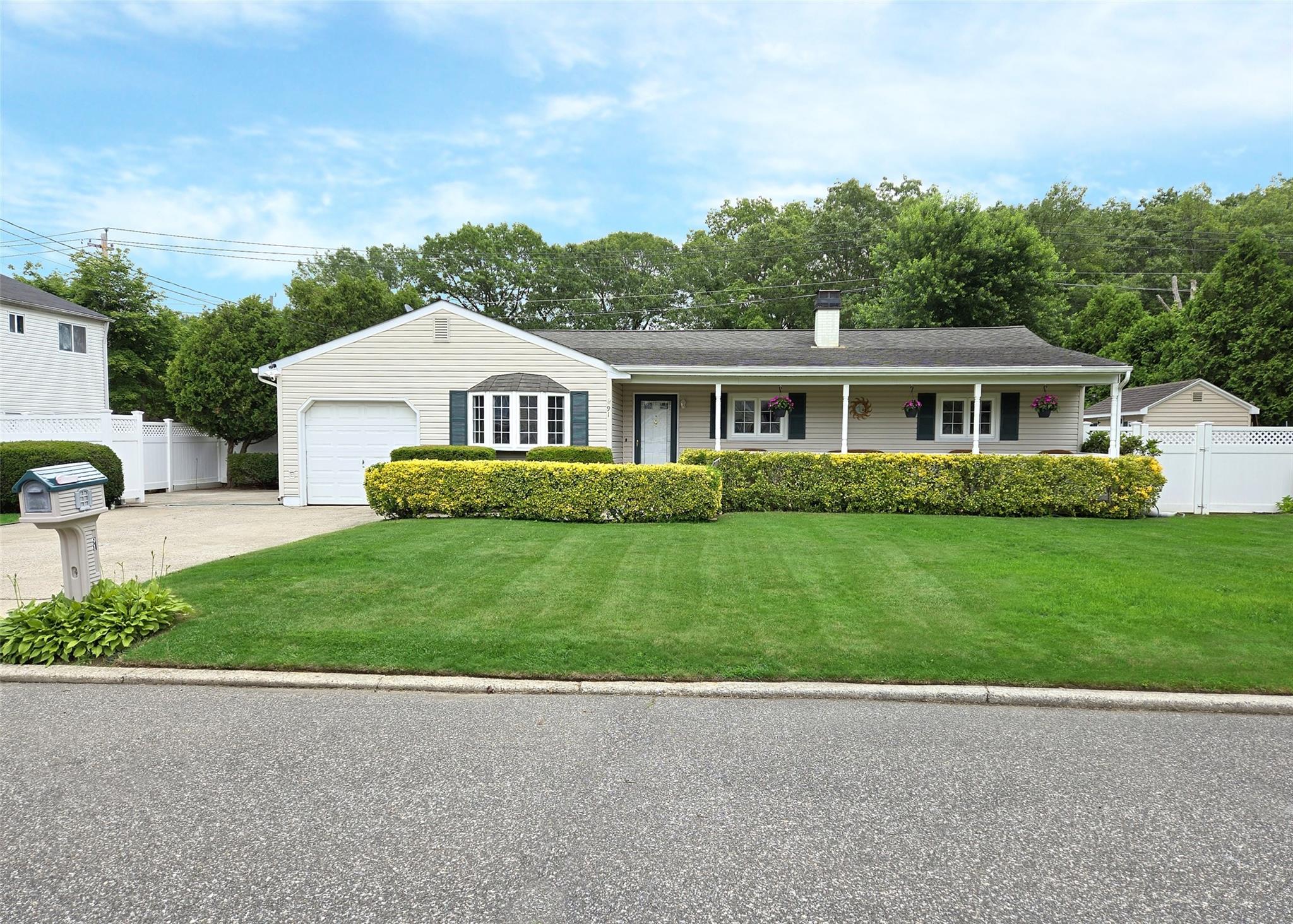 Photo 1 of Bellwood Avenue, South Setauket, NY, $579,900, Web #: 877890