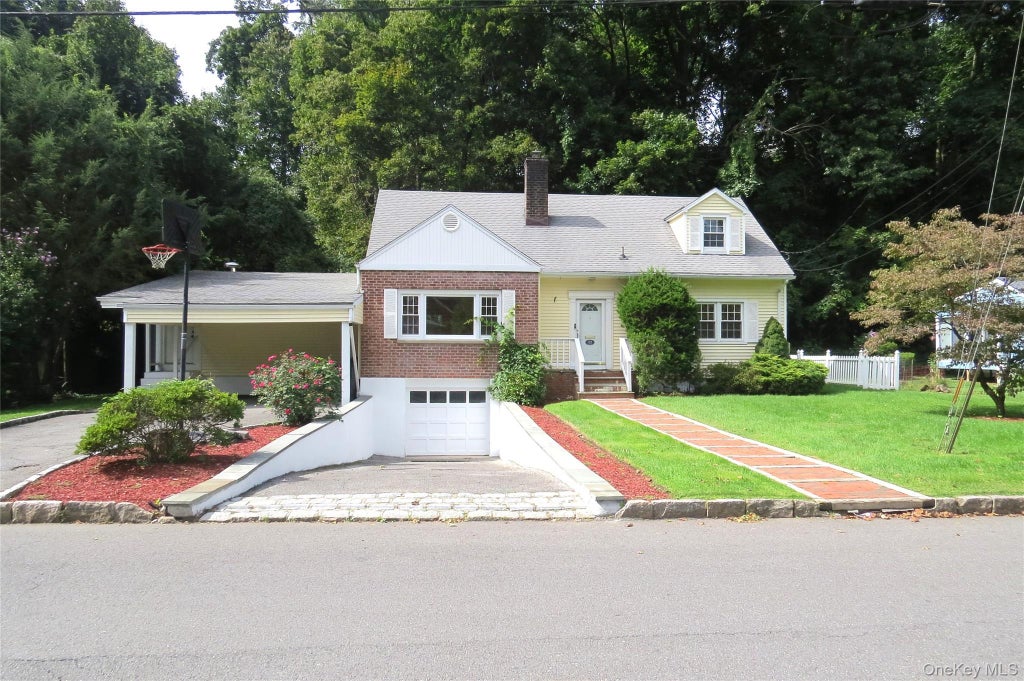 Photo of 32 Dogwood Drive, Scarsdale, NY 10583 (MLS # 1052267)