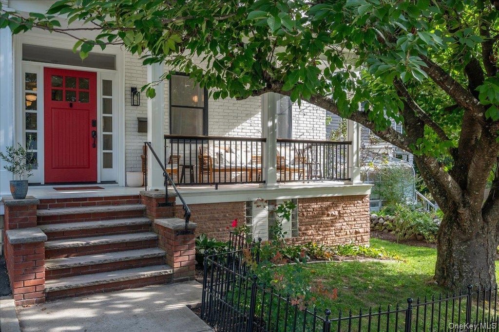 Photo of 42 2nd Avenue, Nyack, NY 10960 (MLS # 1053167)