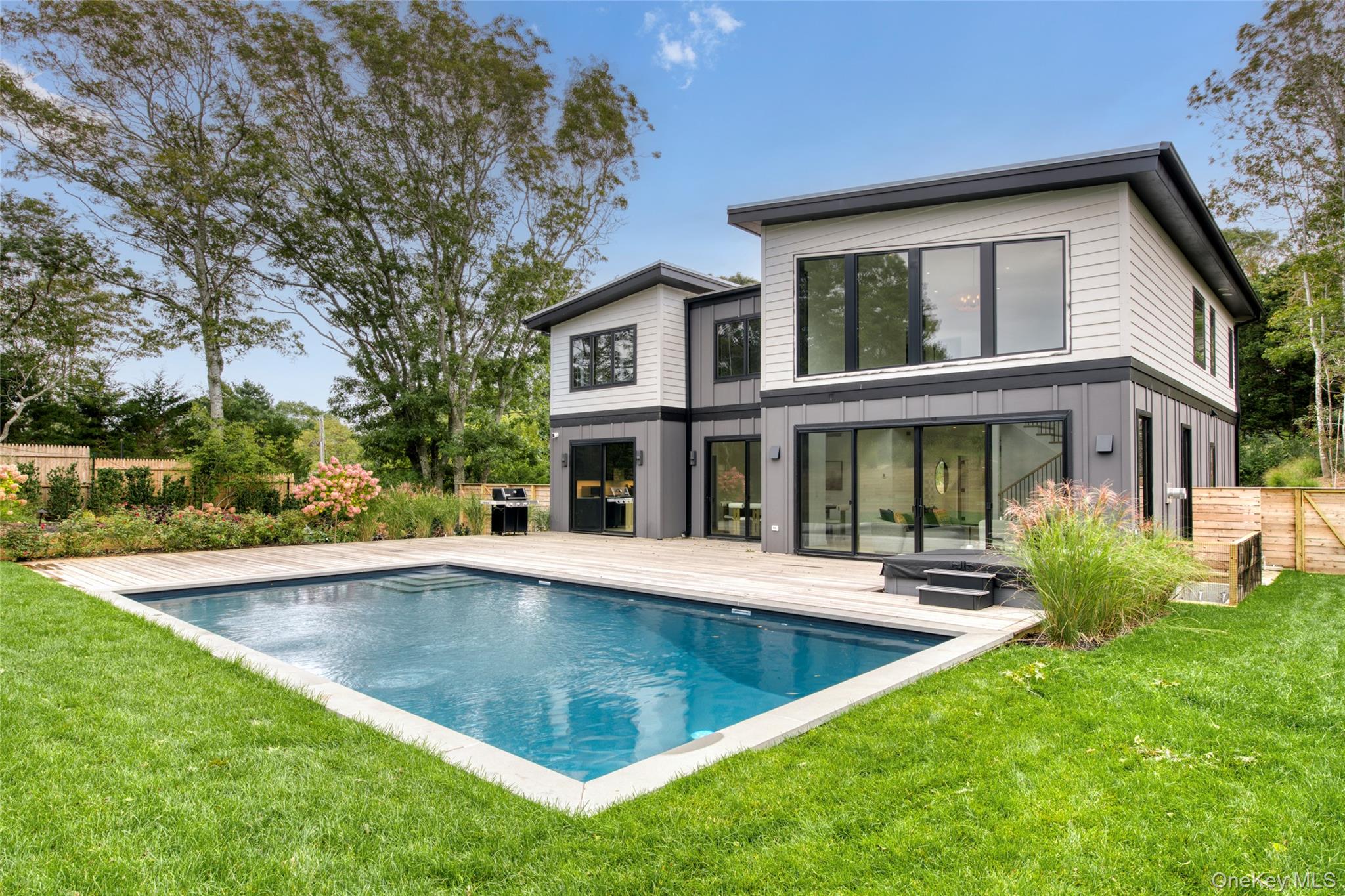 25 S Duncan Drive