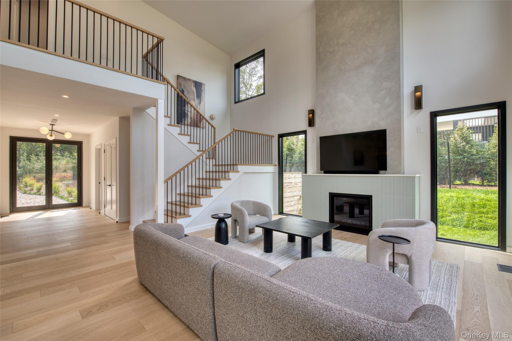 25 S Duncan Drive