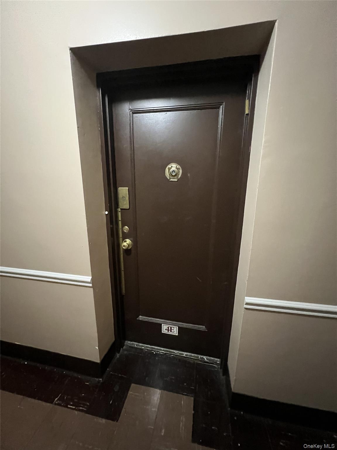 280 Collins Avenue 4E