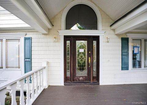 6 Robert Court, Center Moriches, NY 11934 - MLS#: 941380