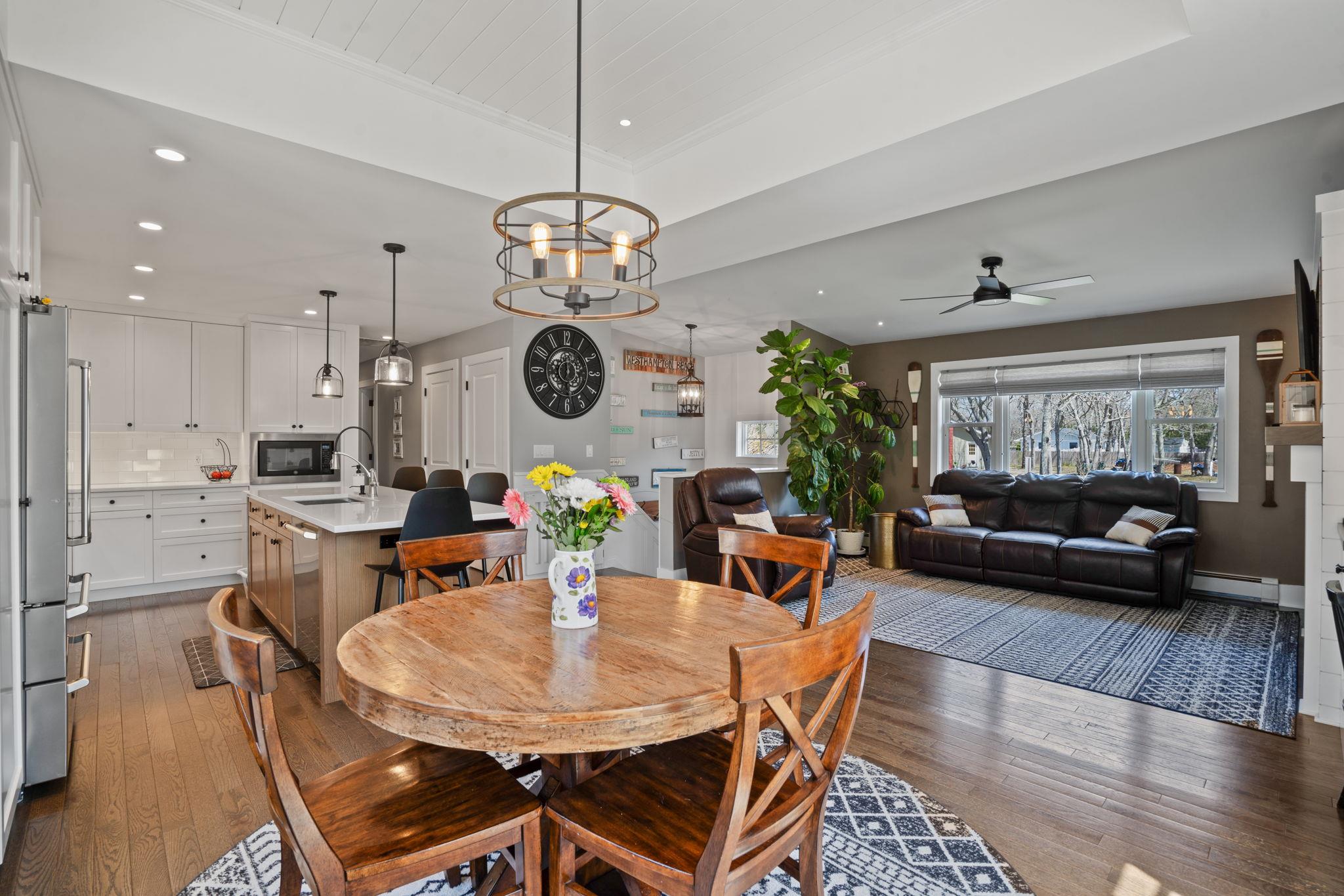 43 Homestead Ave Ave, Westhampton Beach, New York image 4