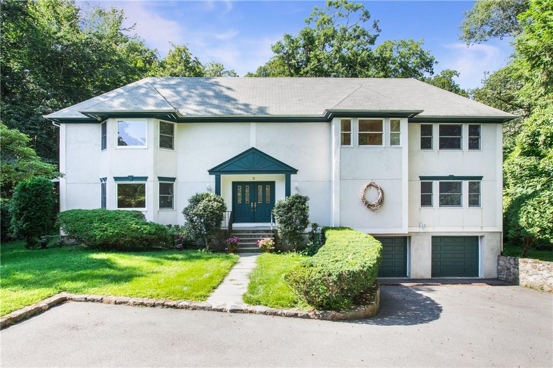 Rental Property at Beechtree Drive, Larchmont, New York - Bedrooms: 5 
Bathrooms: 3 
Rooms: 10  - $8,250 MO.