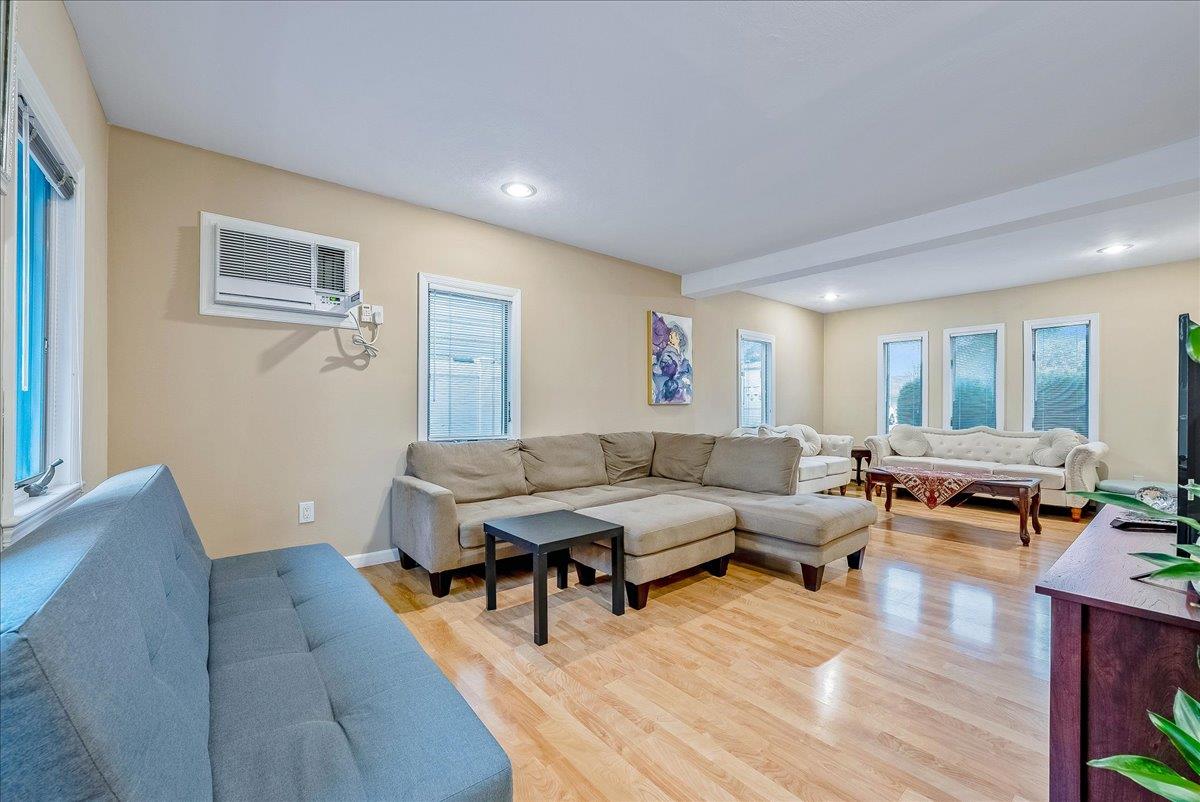 34 Marksman Lane, Levittown, New York image 13