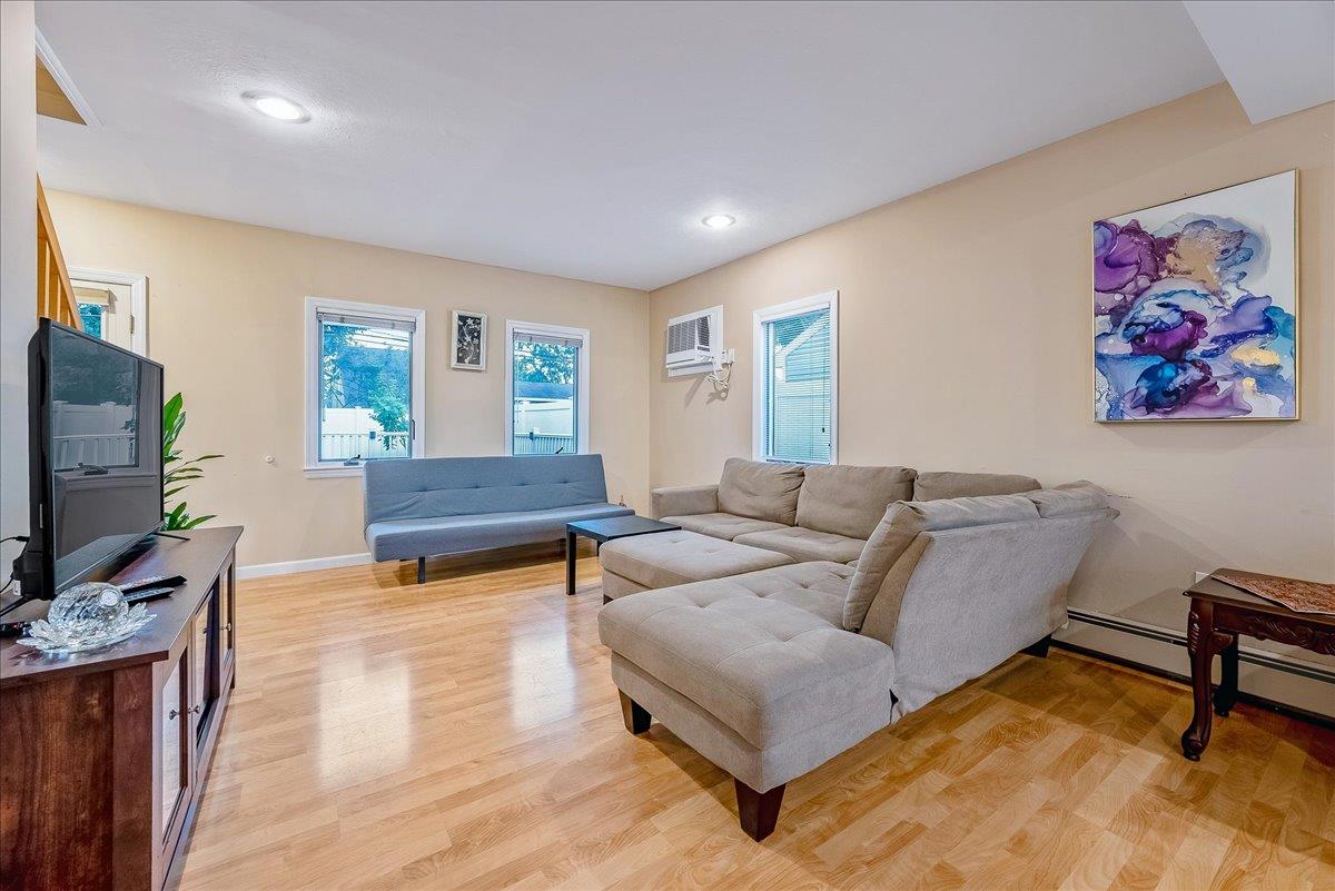 34 Marksman Lane, Levittown, New York image 15