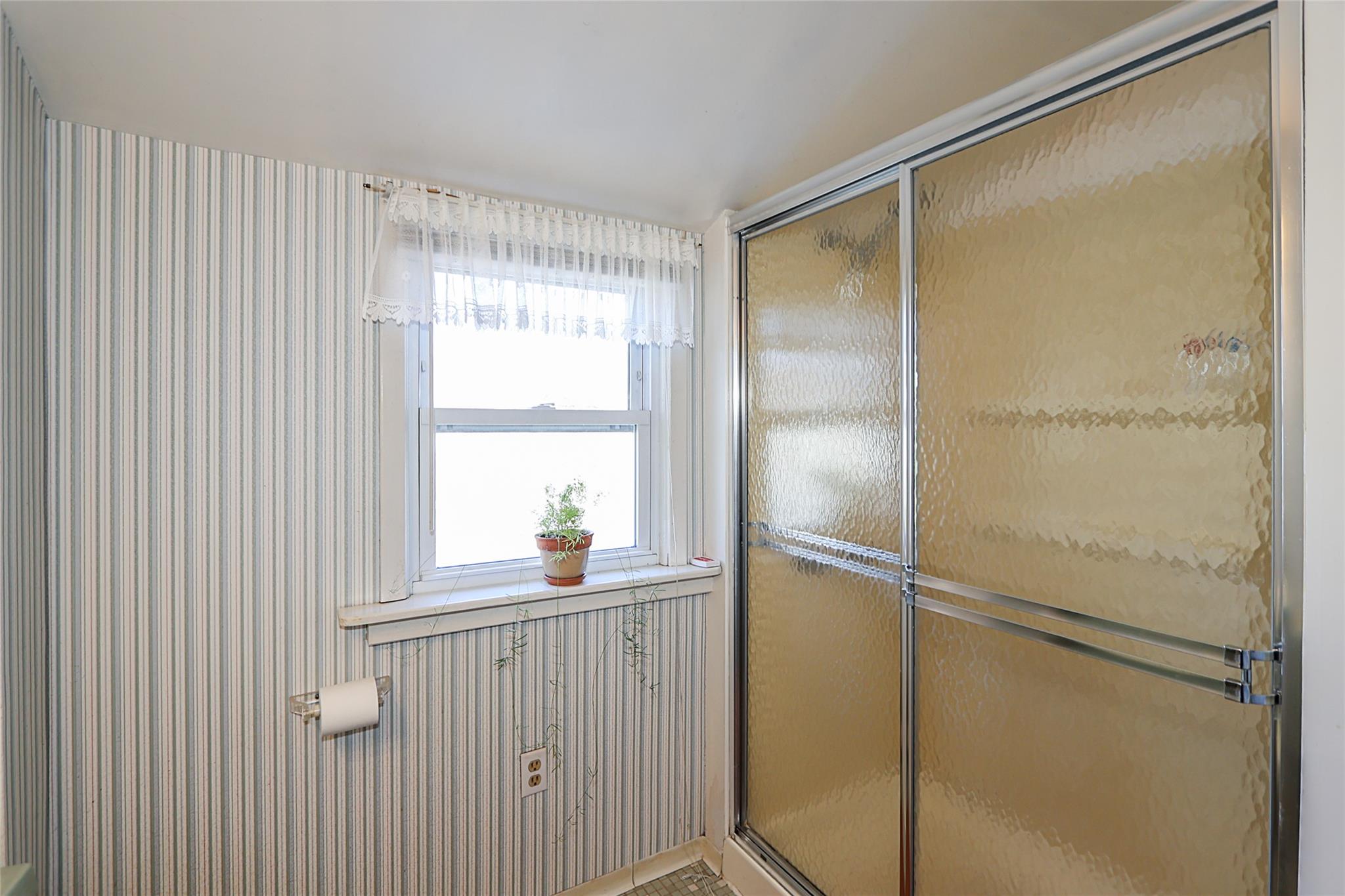 412 Adams Avenue, West Hempstead, New York image 23