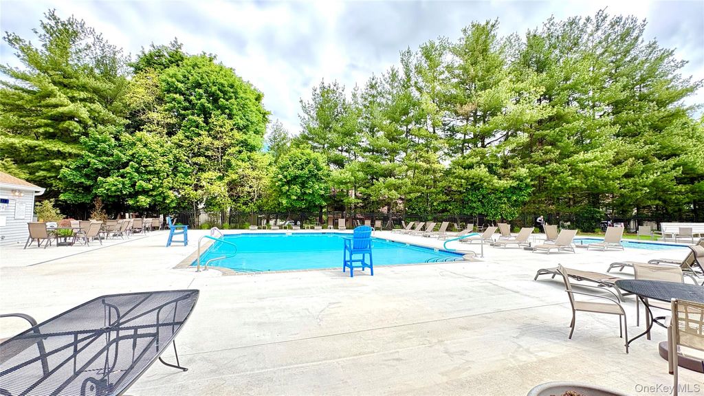 Photo of 459 Hopi Court, Suffern, NY 10901 (MLS # 1000267)