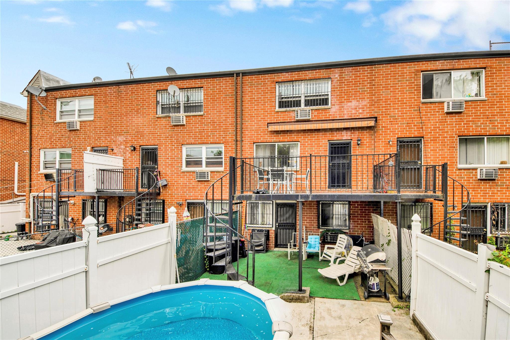 643 Underhill Avenue