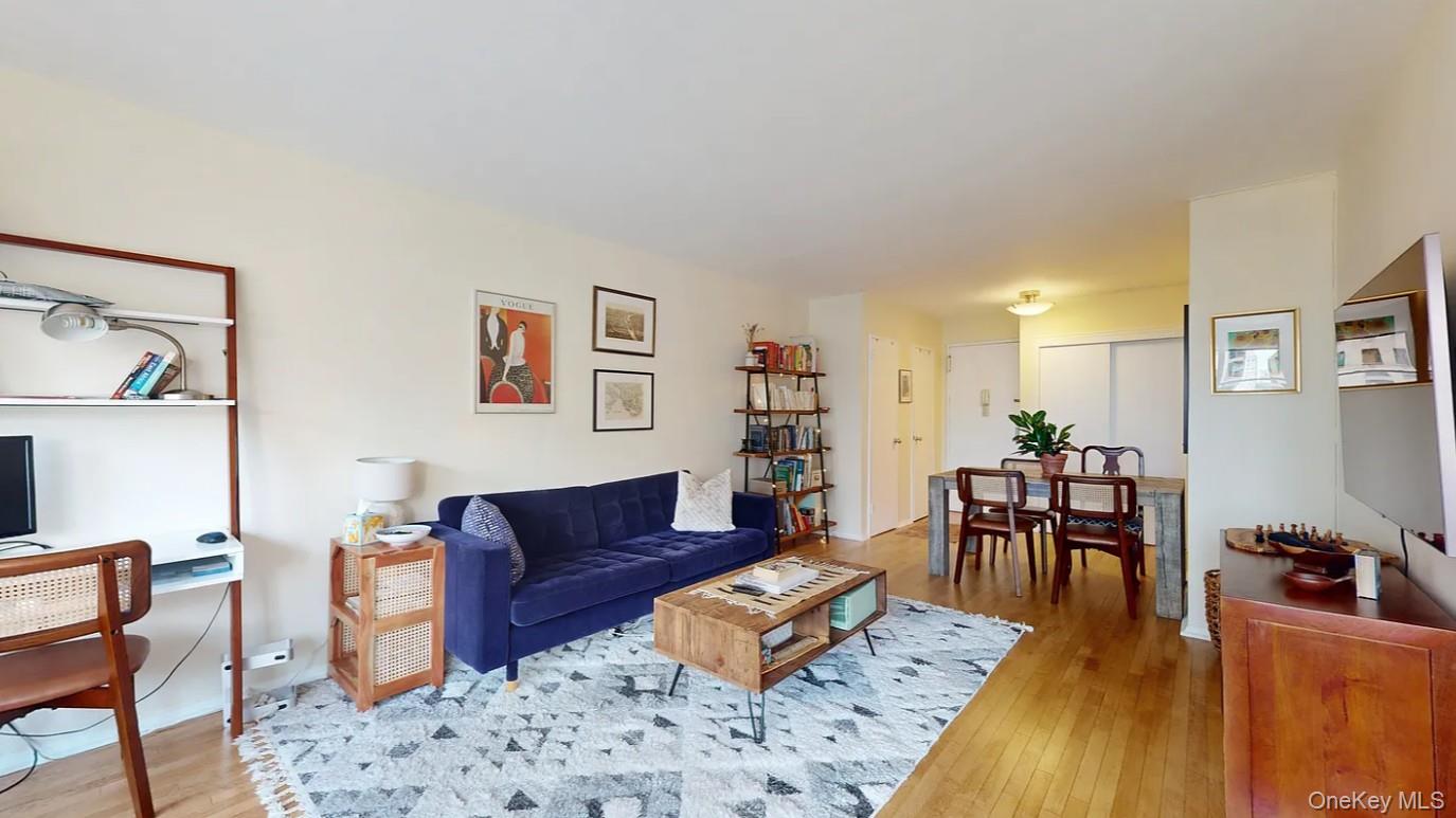 185 W End Avenue 15E