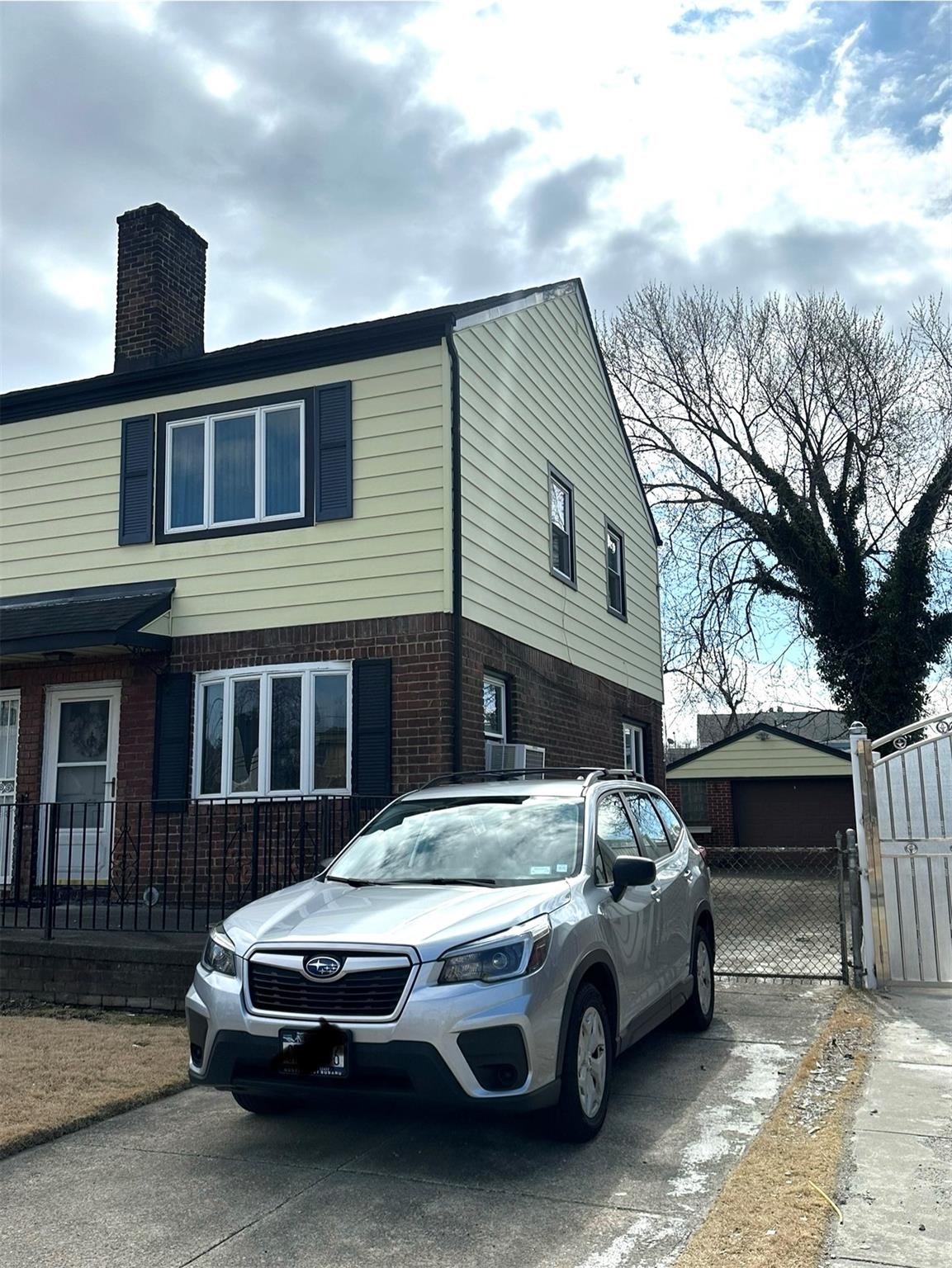 138-22 63 Avenue Ave, Kew Garden Hills, New York image 2