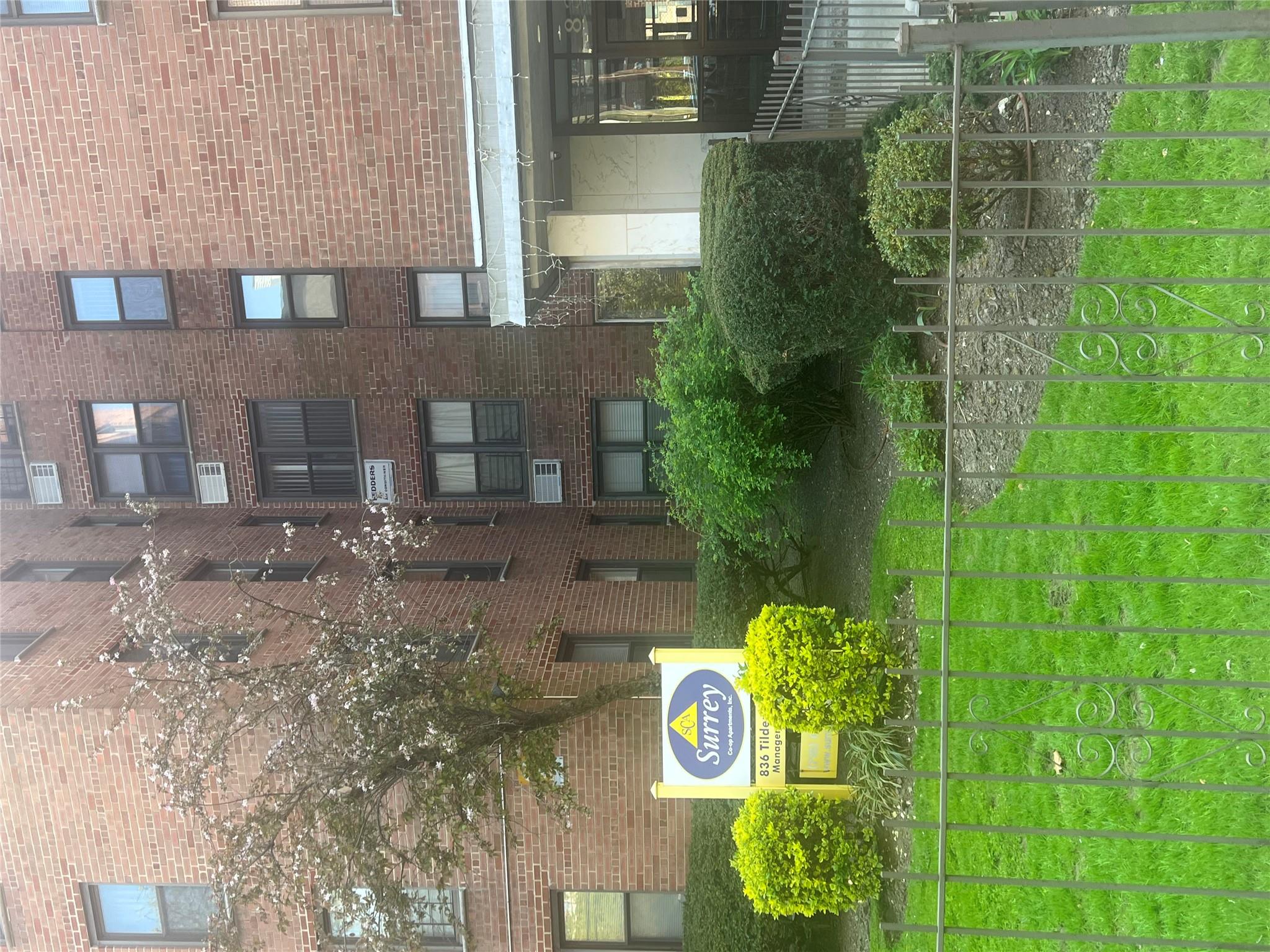 Bronxwood Avenue 6 K, Bronx, New York - 2 Bedrooms  
1 Bathrooms  
5 Rooms - 