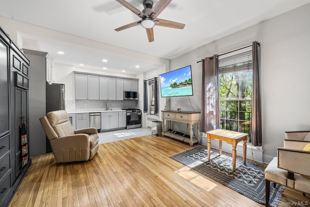 Photo of 68-10 108th Street #1D, Forest Hills, NY 11375 (MLS # 999480)