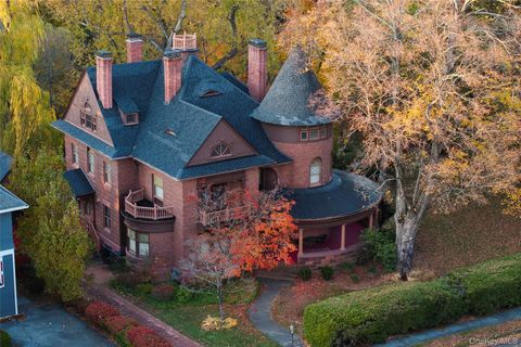 77 W Chestnut Street Kingston NY 12401