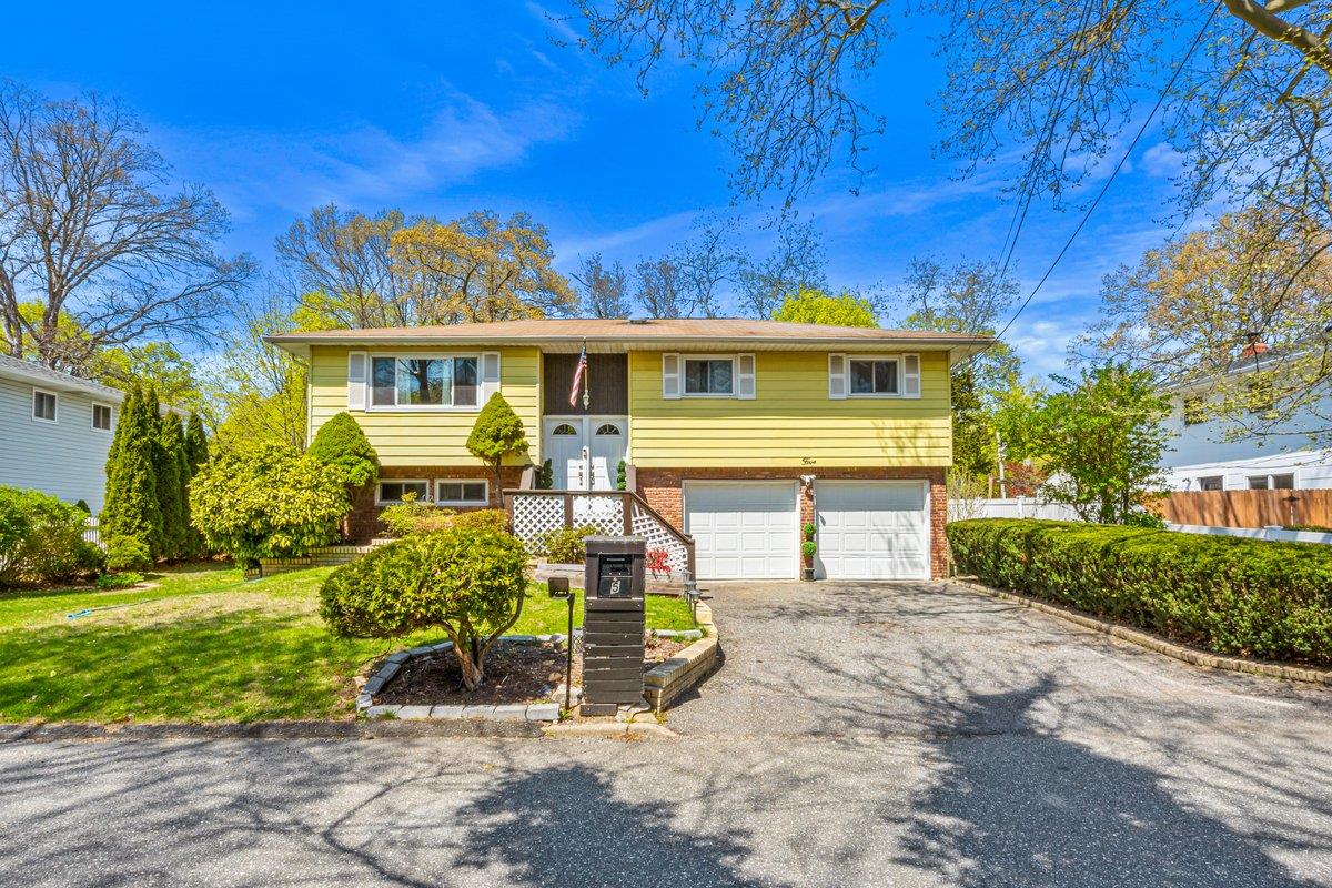 Property for Sale at Lantern Street, Huntington, Hamptons, NY - Bedrooms: 4 
Bathrooms: 2  - $699,999