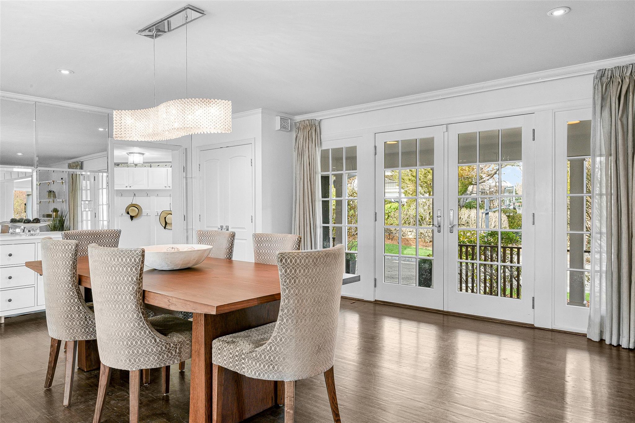 705 The Crescent, Mamaroneck, New York image 11