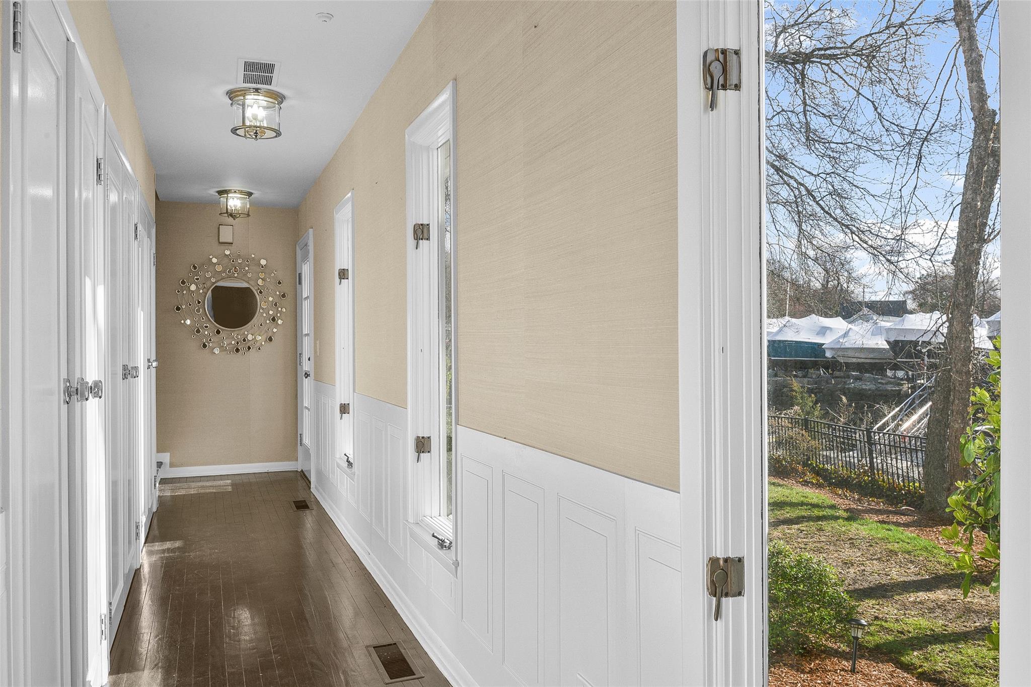 705 The Crescent, Mamaroneck, New York image 16
