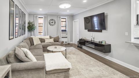 21 Barstow Road 3E Great Neck NY 11021