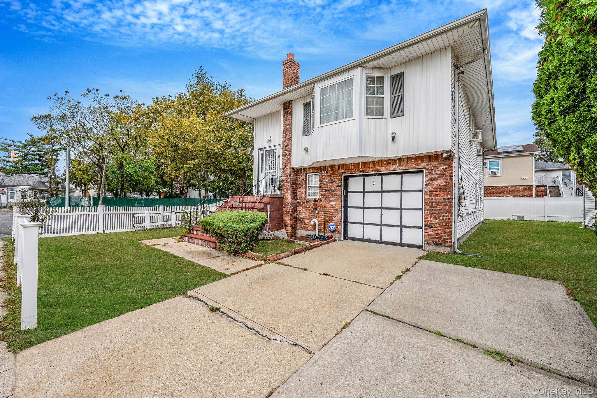 3 Tompkins Place