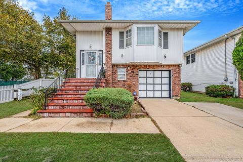 3 Tompkins Place Hempstead NY 11550