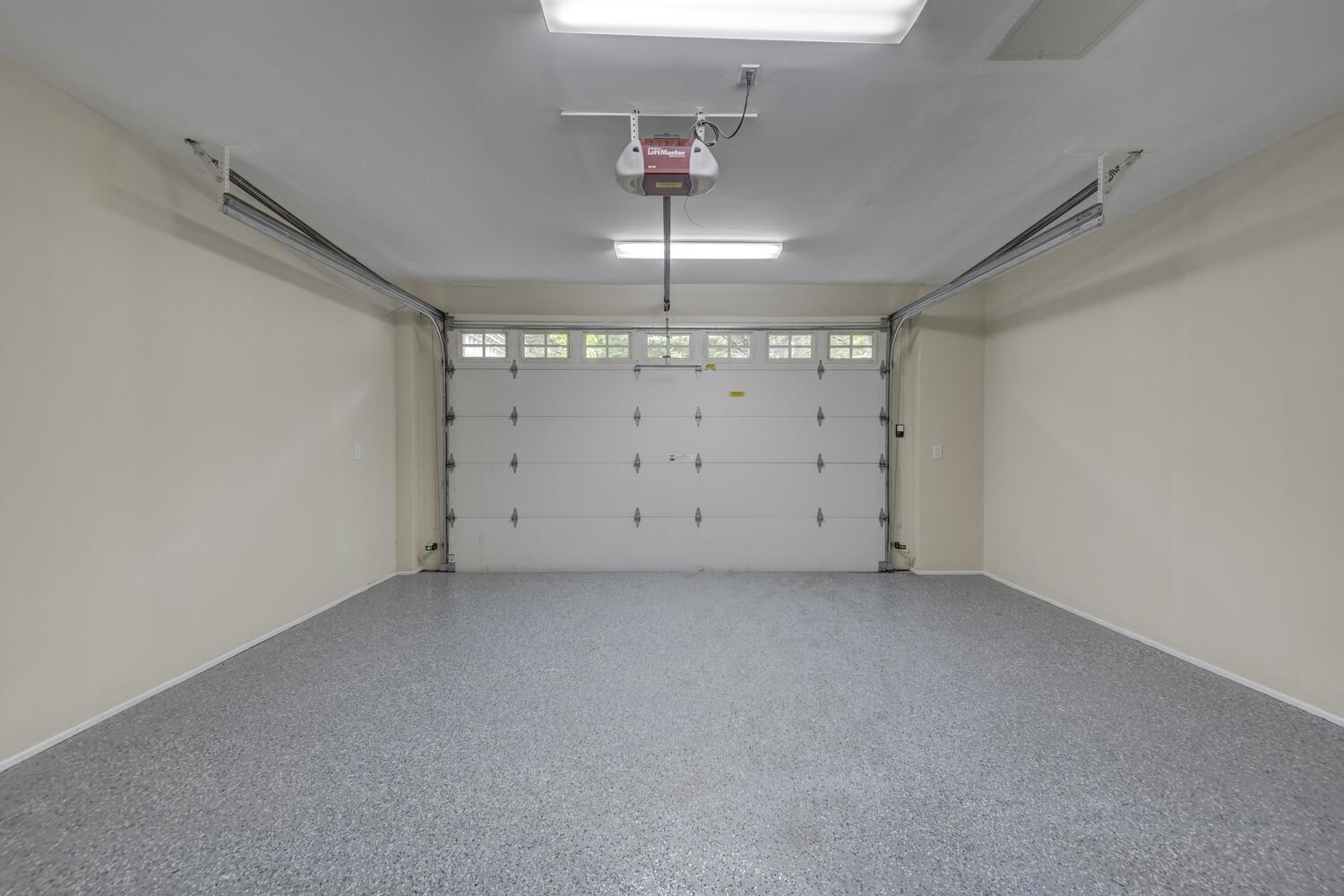 30A Shelter Rock Road, Manhasset, New York image 32