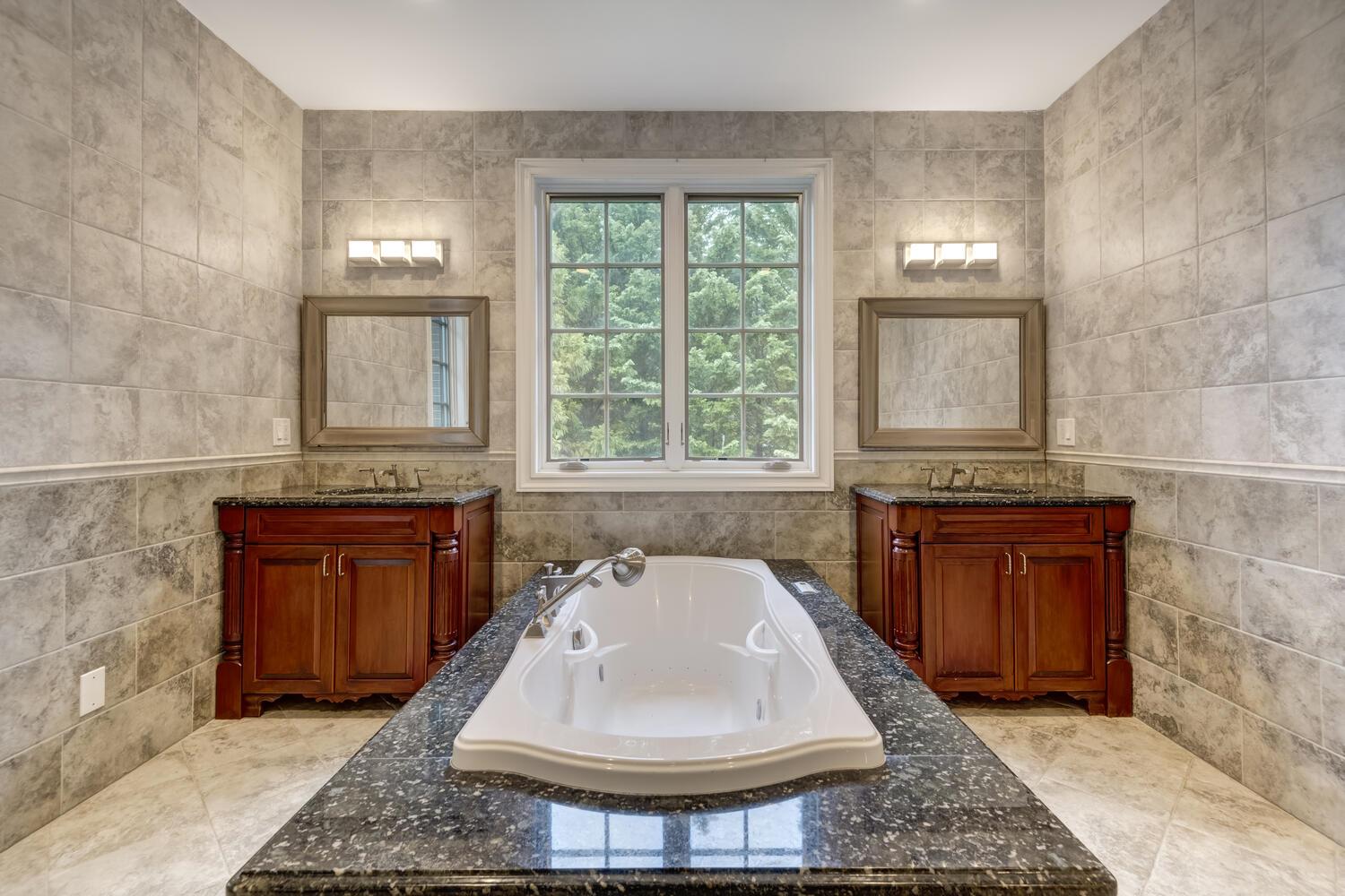 30A Shelter Rock Road, Manhasset, New York image 21