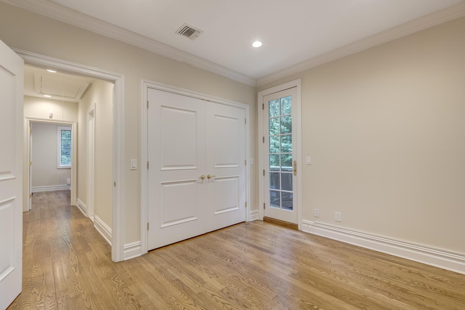 30A Shelter Rock Road, Manhasset, New York image 24