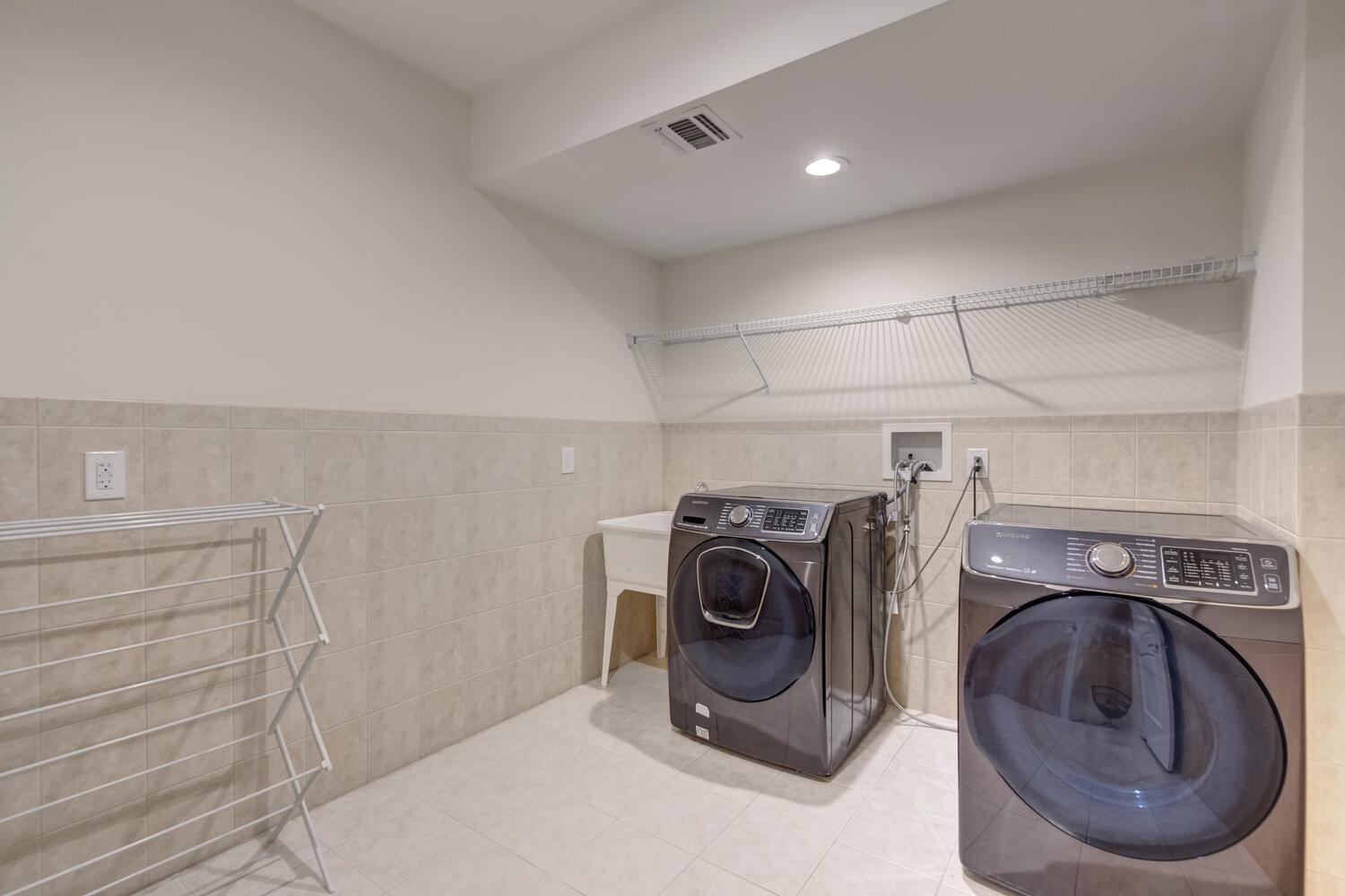30A Shelter Rock Road, Manhasset, New York image 31