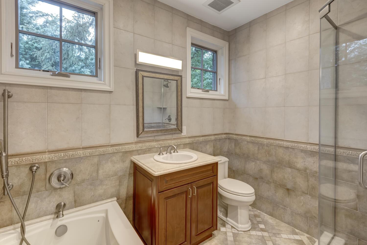 30A Shelter Rock Road, Manhasset, New York image 26