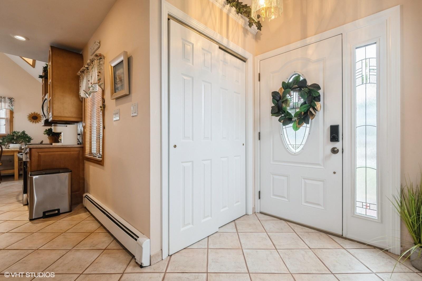 34 Castle Lane, Levittown, New York image 3
