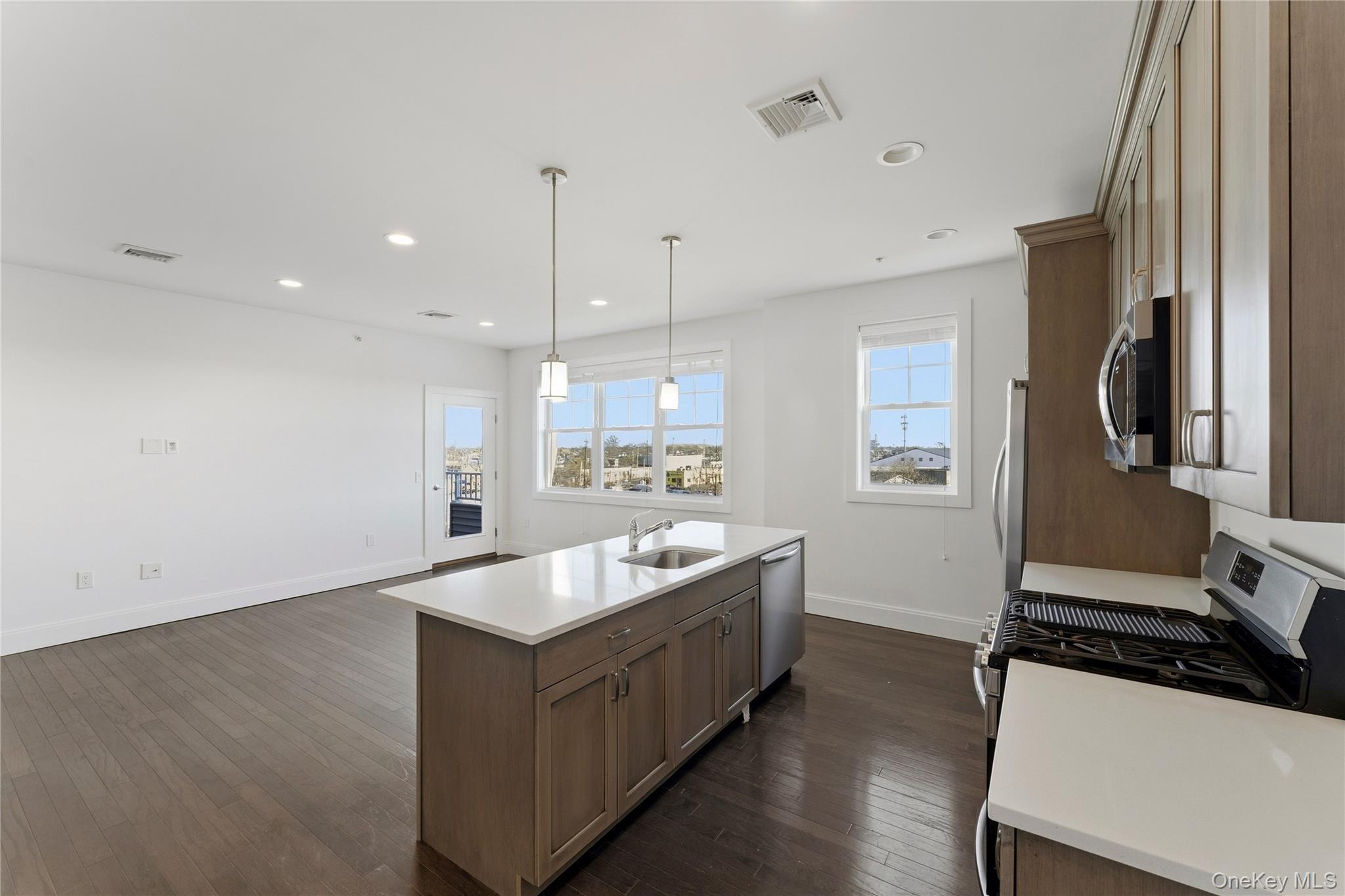 237 Marina Pointe Drive 237