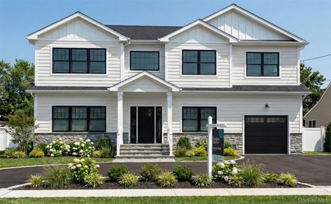 255 N Chestnut Street Massapequa NY 11758