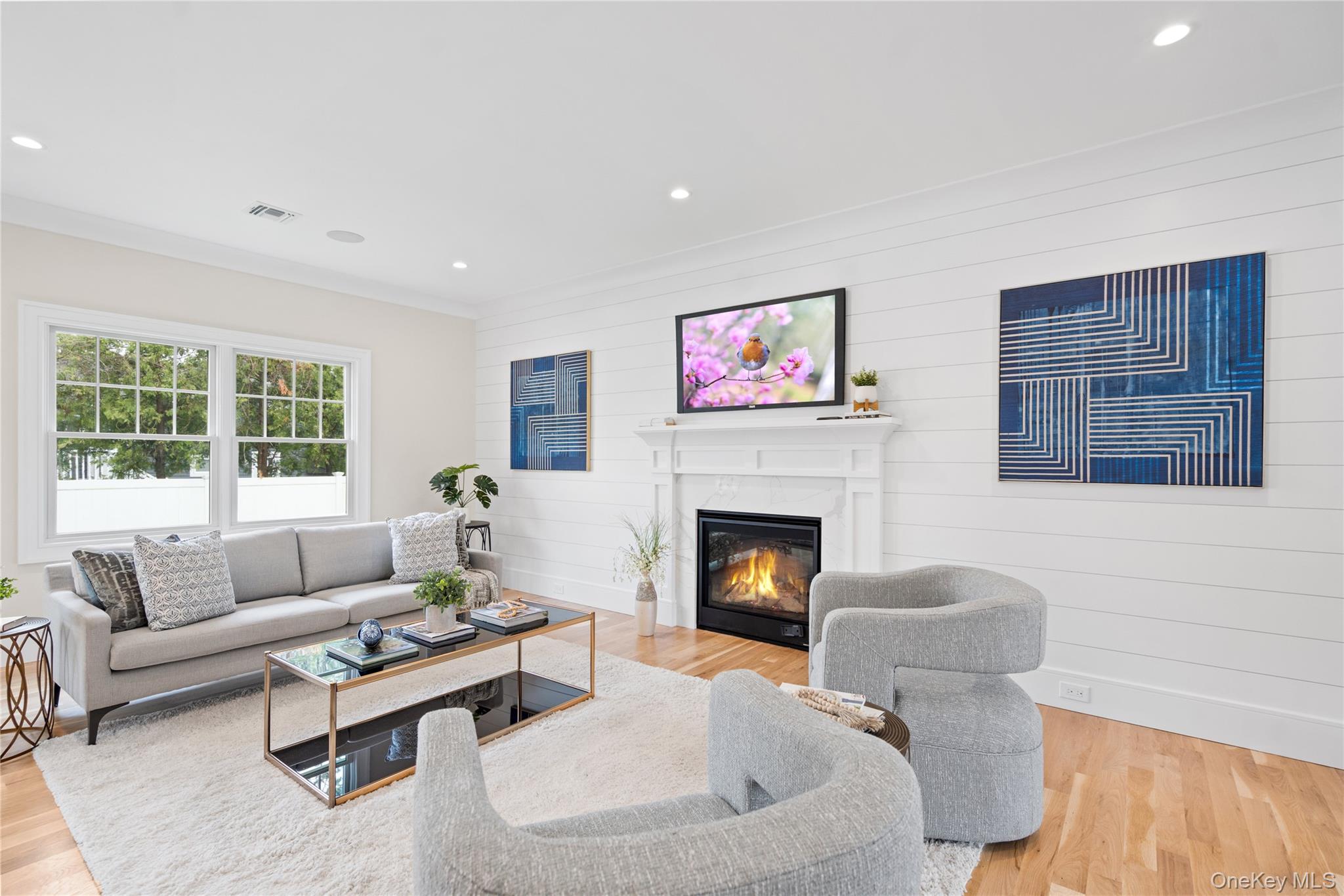 255 N Chestnut Street