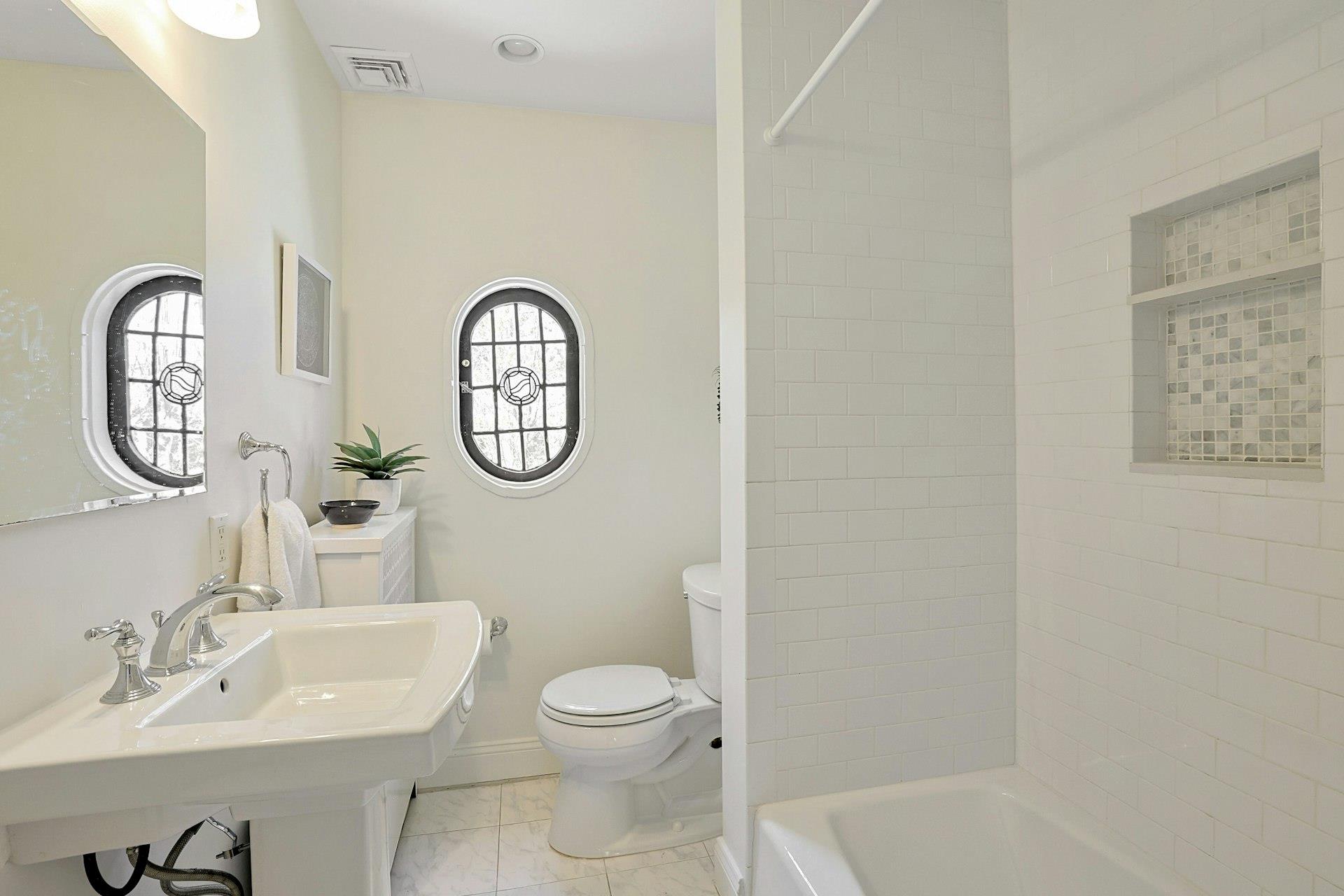 224 Storer Avenue, New Rochelle, New York image 29