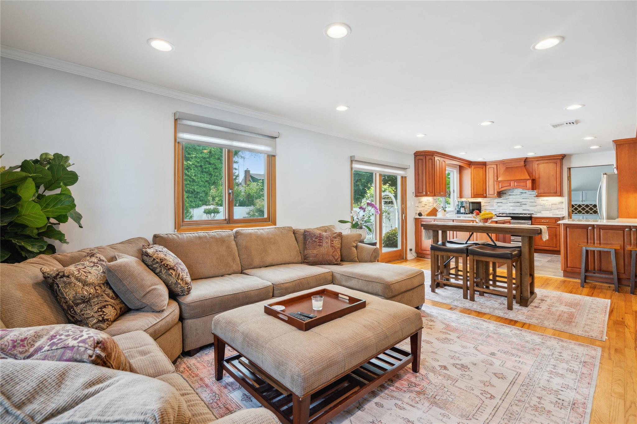 309 George Street, West Islip, New York image 14