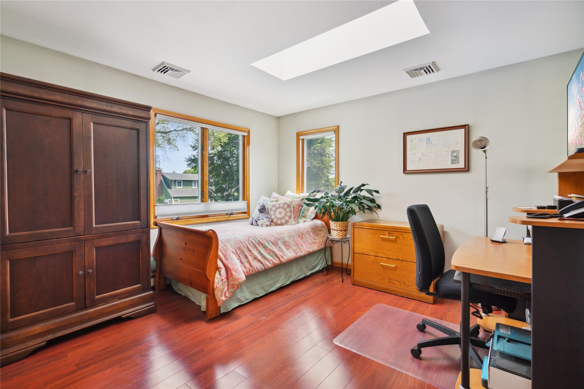309 George Street, West Islip, New York image 26