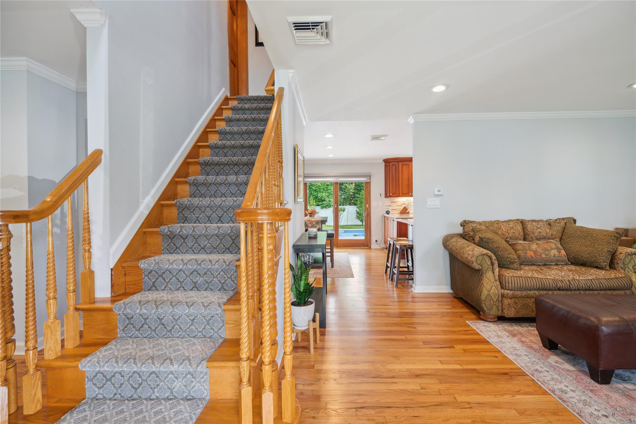309 George Street, West Islip, New York image 6