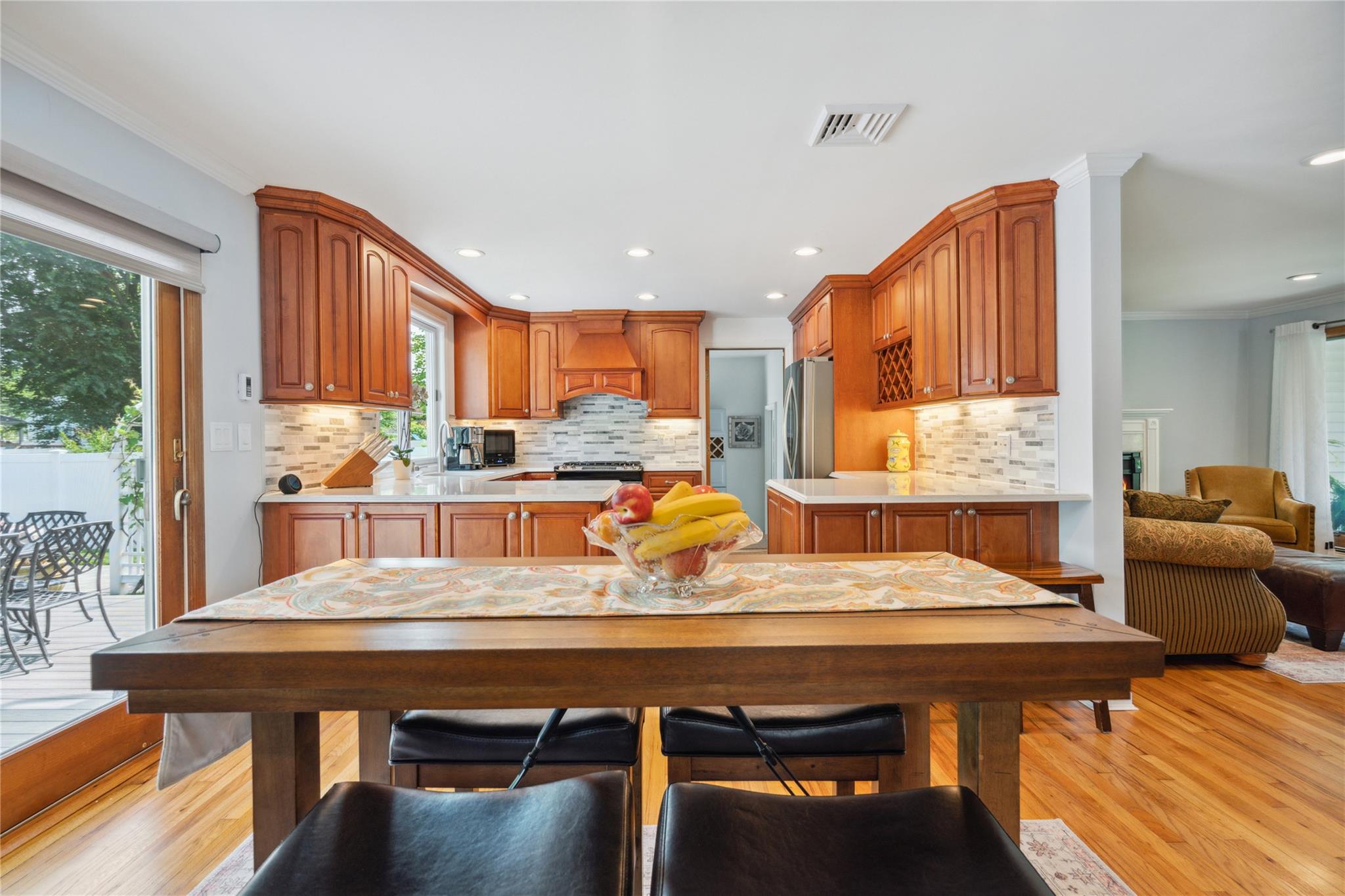 309 George Street, West Islip, New York image 16