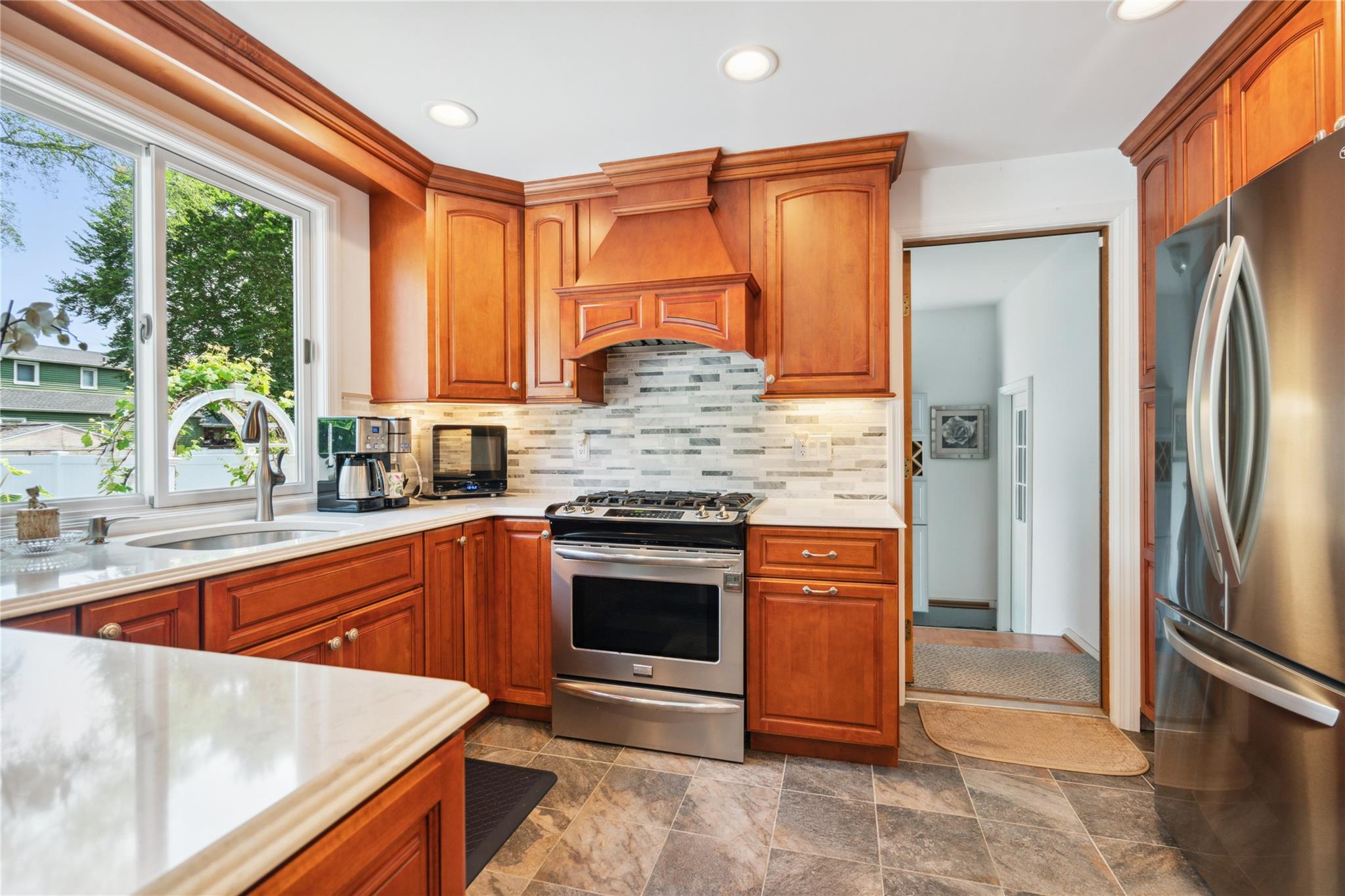 309 George Street, West Islip, New York image 20